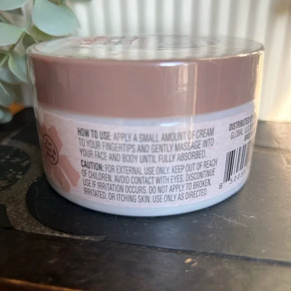 NatureWell Coconut Skin Softening Cream - Picture 3 of 3